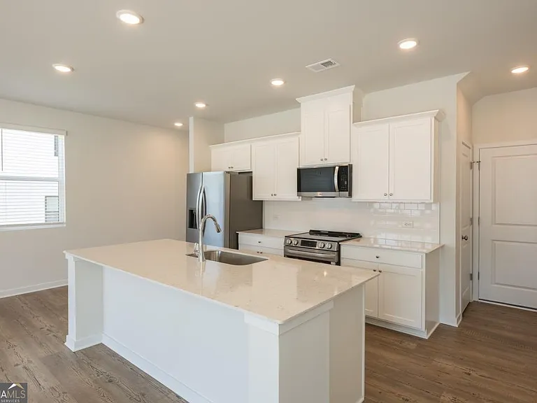 7328 Mulberry Trce — Photo 9