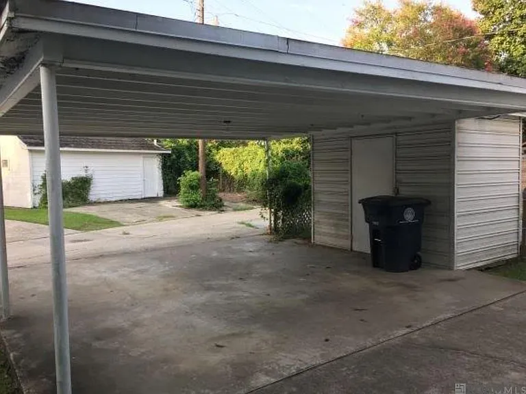 2225 Broussard St — Photo 25