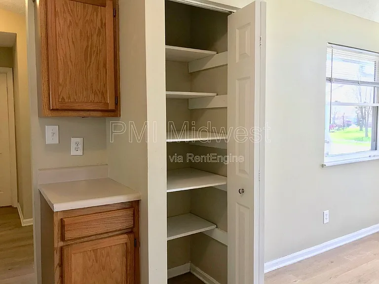 3215 Keystone Lakes Way — Photo 8