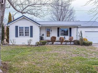 7310 Benton Rd, Paducah, KY 42003
