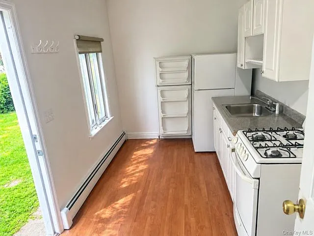 1 bed, 1.0 bath, 1260 sqft, $2,000 — Photo 2