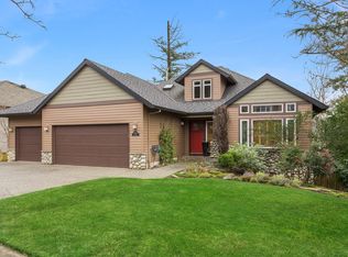 10544 SE Isaac Dr, Happy Valley, OR 97086