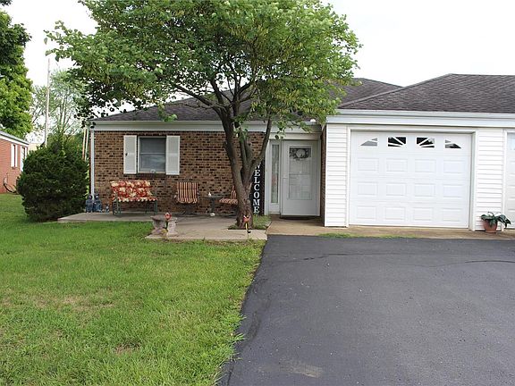 4th image of 1121 N Desloge Dr