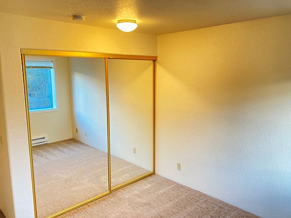 4th image of 1609 NW 85th St APT 205