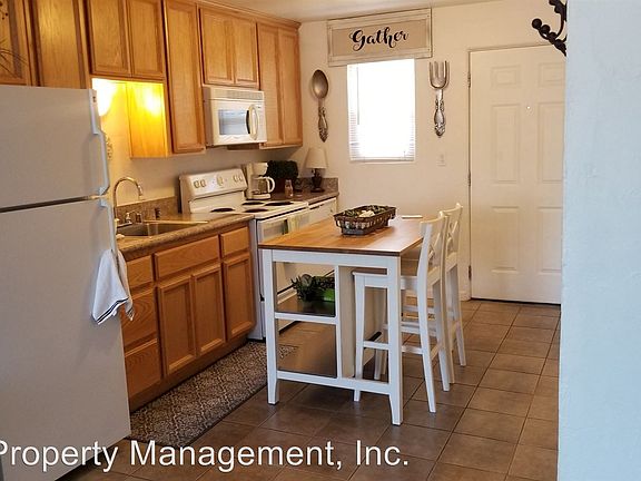 2nd image of 2850 Pioneer Dr APT 14