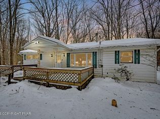 1912 Johns Rd, Effort, PA 18330