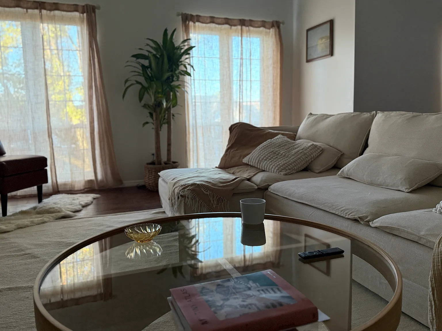 2 bed, 1216 sqft, $2,700 — Photo 3