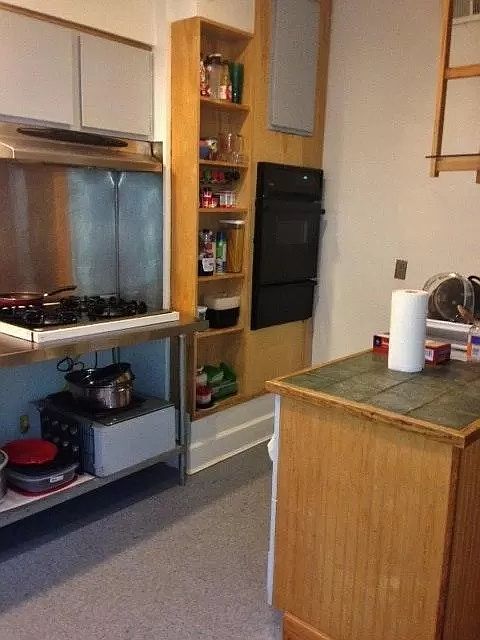 Gourmet Kitchen