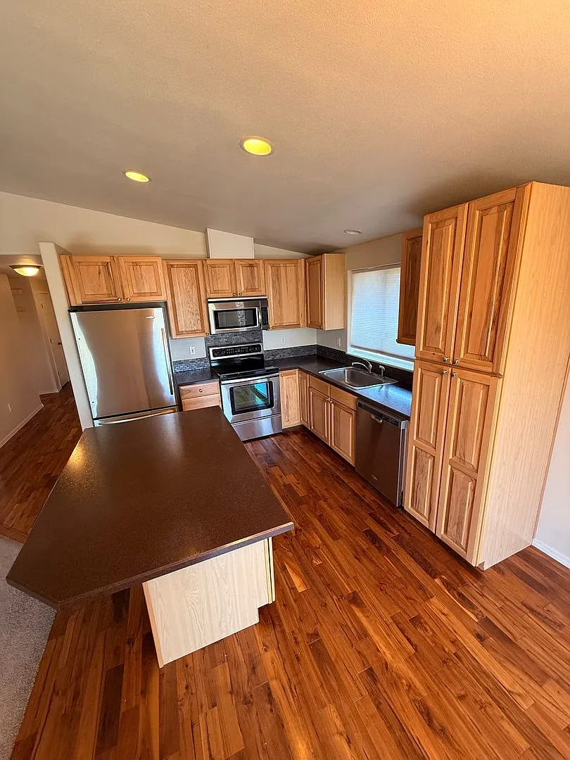 Check Out This Spacious, Welcoming Home In The Mountain View District — Photo 2