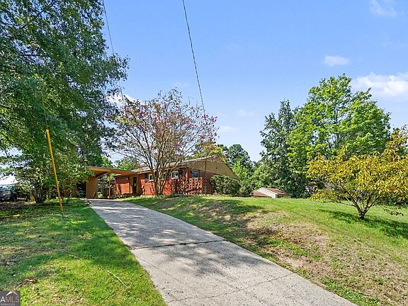 2nd image of 5089 Fairmont Rd SE