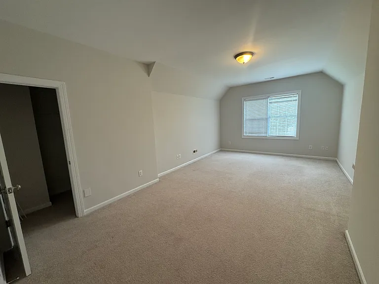 16008 Caranna Ct — Photo 8