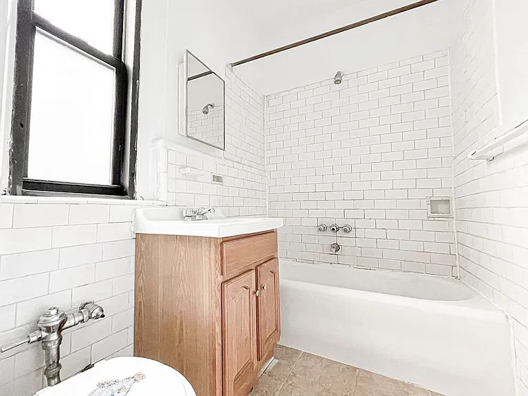80 Haven Ave #1E — Photo 5