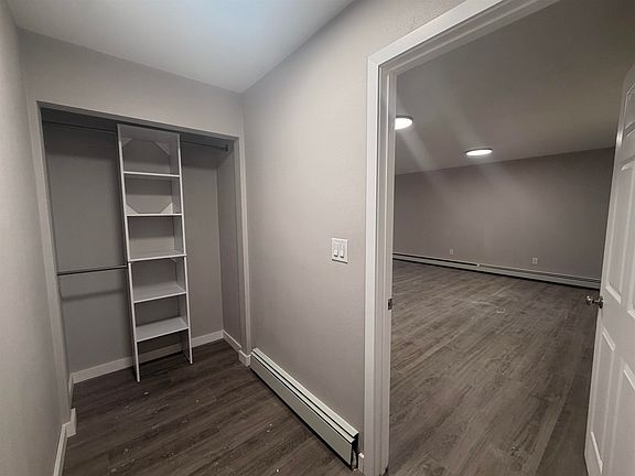 2nd image of 3685 Silverleaf Ave