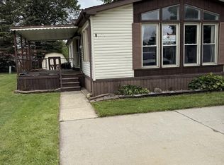 7 Bellwood Dr, Swartz Creek, MI 48473