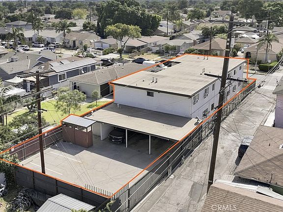 3rd image of 10621 San Carlos Ave
