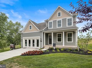 15 Hickory Ridge Cir, York, PA 17404