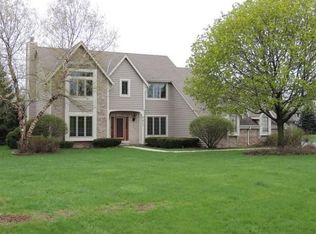 1917 Field Cliffe Dr, Richfield, WI 53076