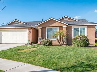 1988 Amarone Ave, Tulare, CA 93274