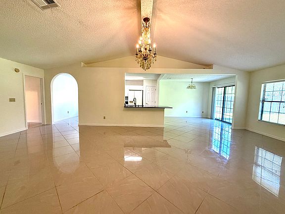 5th image of 488 N Bridgestone Ave