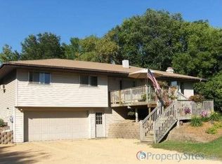 15840 Howard Lake Rd, Shakopee, MN 55379