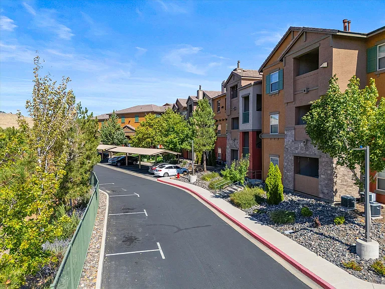 The View Apartments — Photo 115