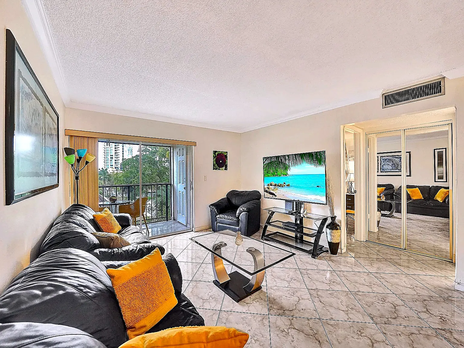 201 178th Dr — Photo 4