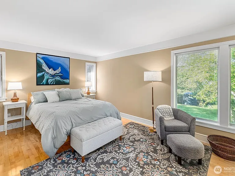 33 N Bay Ln — Photo 17
