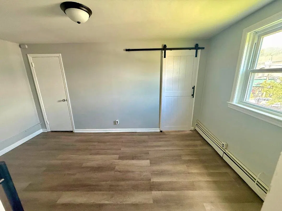 2 bed, 950 sqft, $1,750 — Photo 4