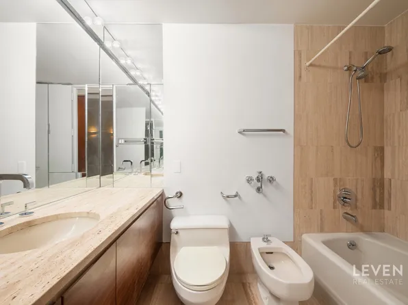 15 West 53rd Street image 7 of 20