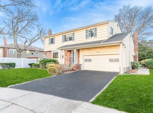 1840 Doria Ln S, North Bellmore, NY