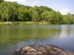 1728 McVey Rd, Vinton, VA 24179