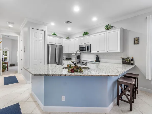 7071 Torrey Pines Circle, Port St Lucie, FL 34986