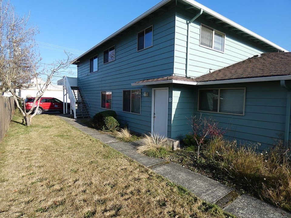 1st image of 733 E 2nd St Unit B
