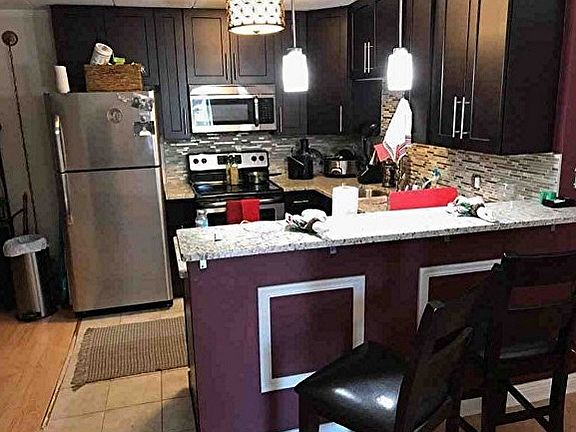 4th image of 115 Marengo Ave APT 405