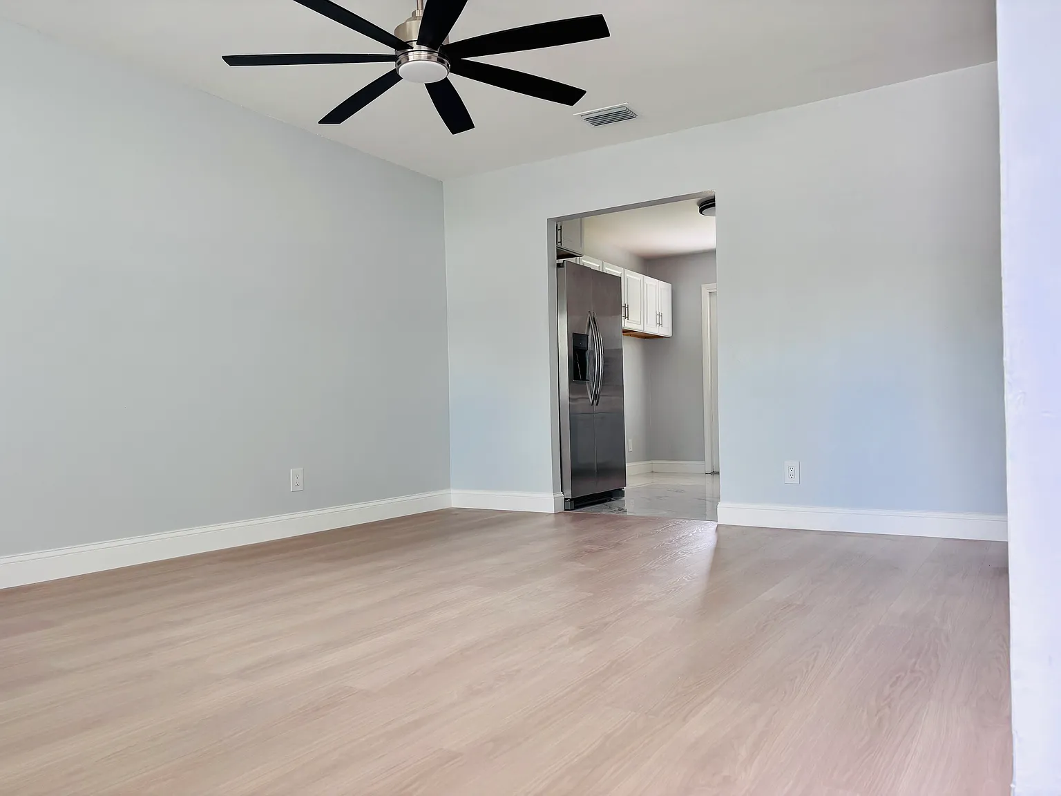 2 bed, $2,290 — Photo 4
