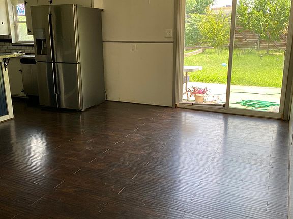 3rd image of 1709 Bradford Pl