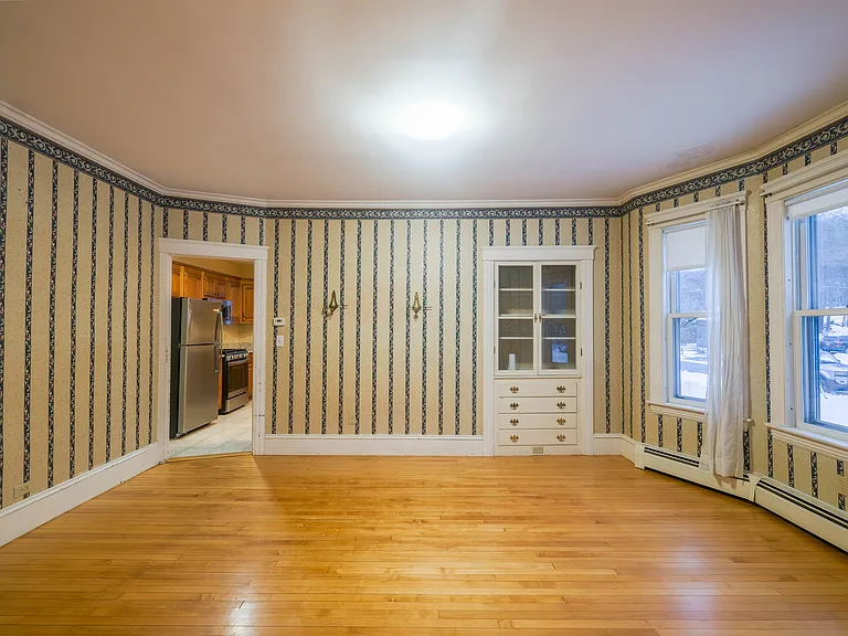 76 Walnut St — Photo 9