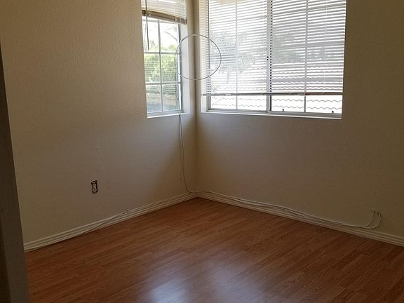 3rd image of 11476 Silver Spur Ave