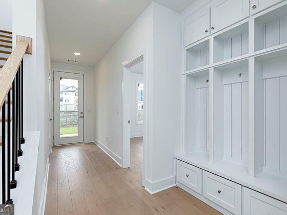 4th image of 2255 Crestview Dr NE #43