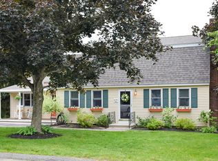17 Long Hill Dr, Leominster, MA 01453