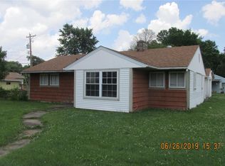 1300 Bel Aire Dr, Belleville, IL