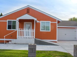715 W Highland Ave, Hermiston, OR 97838