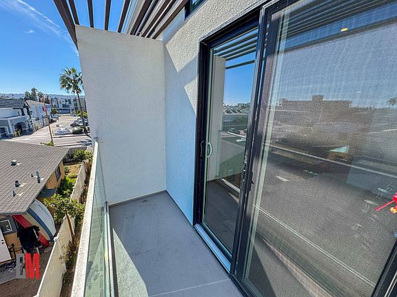4th image of 3046-6 Nimitz Blvd