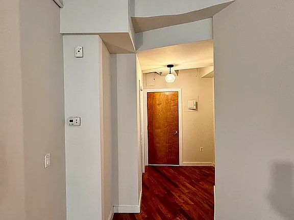 3rd image of 2928 41st Ave APT 207