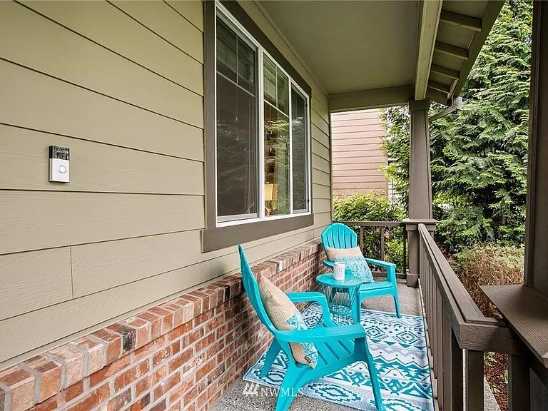 4703 Strathmore Cir SW — Photo 2