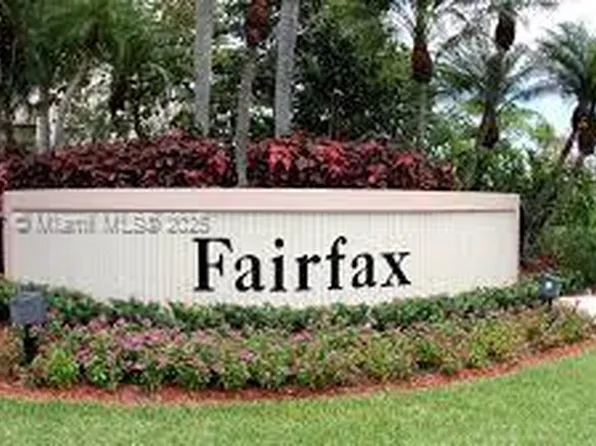 7424 Fairfax Dr #212, Tamarac, FL 33321
