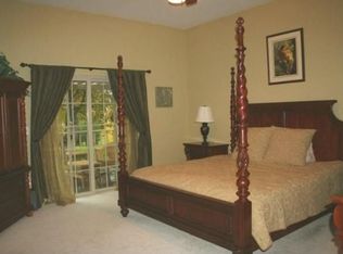 2315 Rockway Ln W, Brookfield, WI 53005