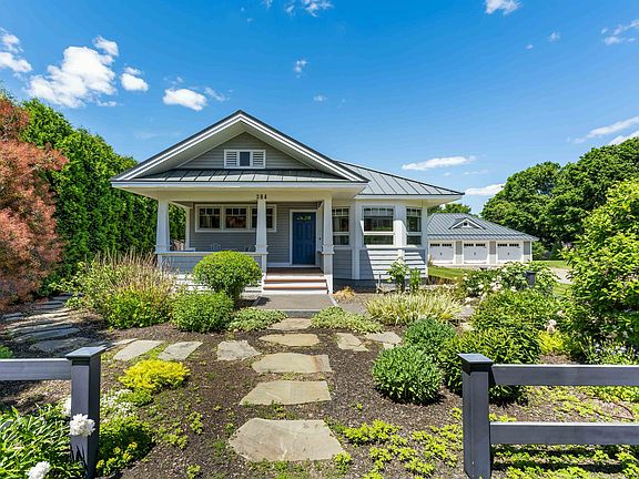 3rd image of 384 Winnacunnet Road