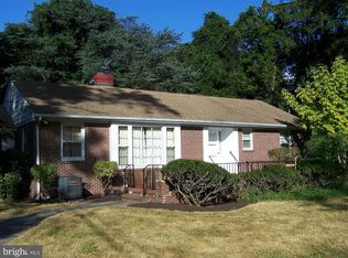 820 River Rd, Ewing, NJ 08628