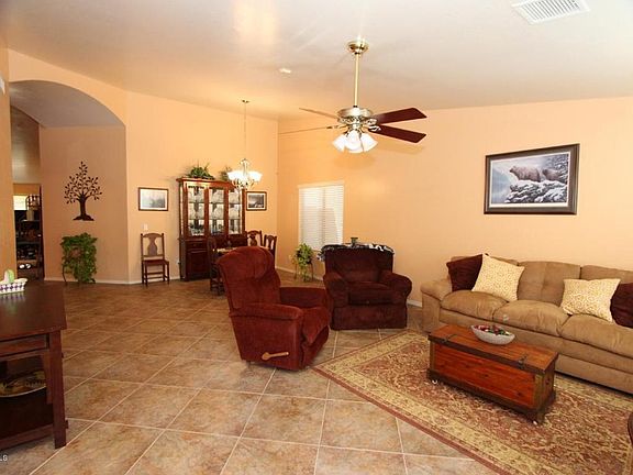 5th image of 556 W Cobblestone Ct